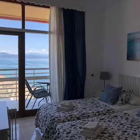 La Roca Rental, 1 Clasico Con Vistas Al Mar アパート トレモリノス